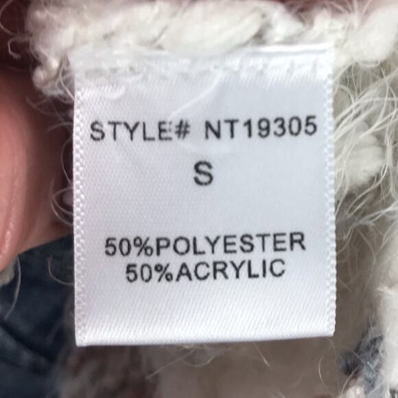 Lumiere Boxy Oversized Crop Eyelash Sweater Soft Size Small - Picture 5 of 7